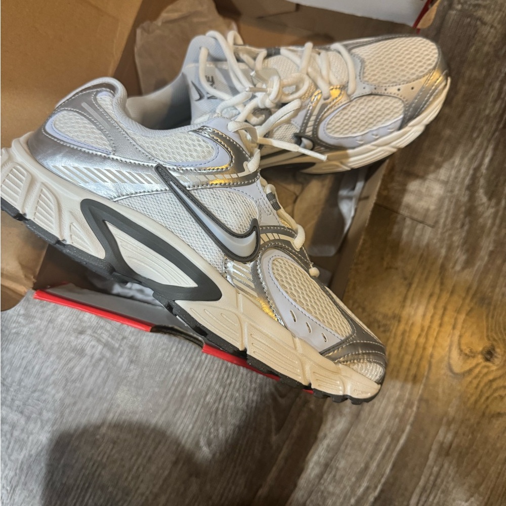 Nike V5 White and Metallic Sneakers